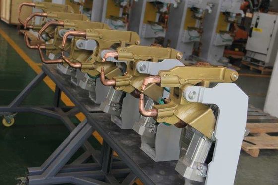 携帯型100KVA X型ロボットスポット溶接銃 中間周波数