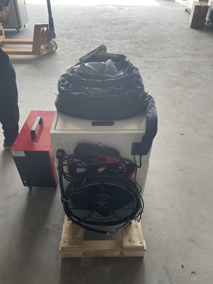 小型ファイバーハンドレーザー溶接機 1500ワット