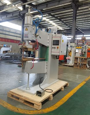 新しい上の10 AC Dcの溶接工CNCのRebarの金網の溶接の植物機械