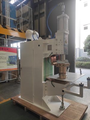 精密鋼鉄ドアのアルミニウム スタッドの多ヘッド スポット溶接機械Dcインバーター